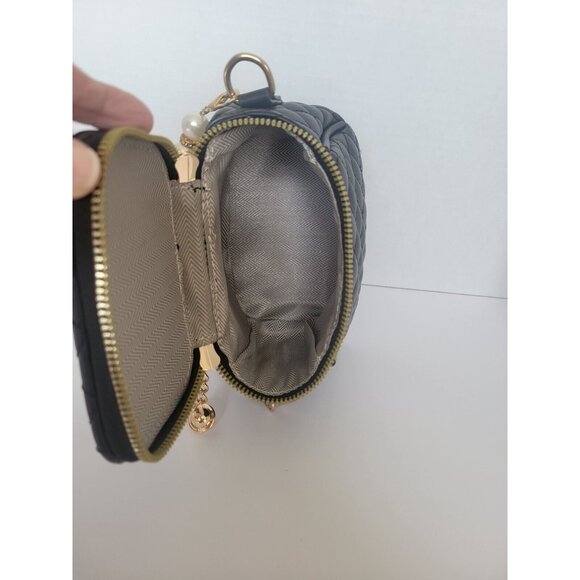 Small Mini Quilted Black Vanity Case Faux Pearl HandlePurse Bag Chain Zippers - Picture 8 of 12